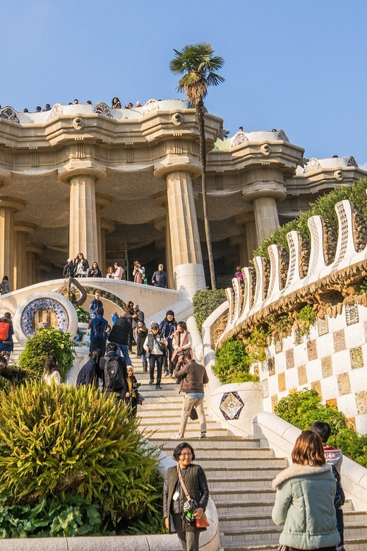 Barcelona: Park Güell Guided Tour - Booking and practical advice