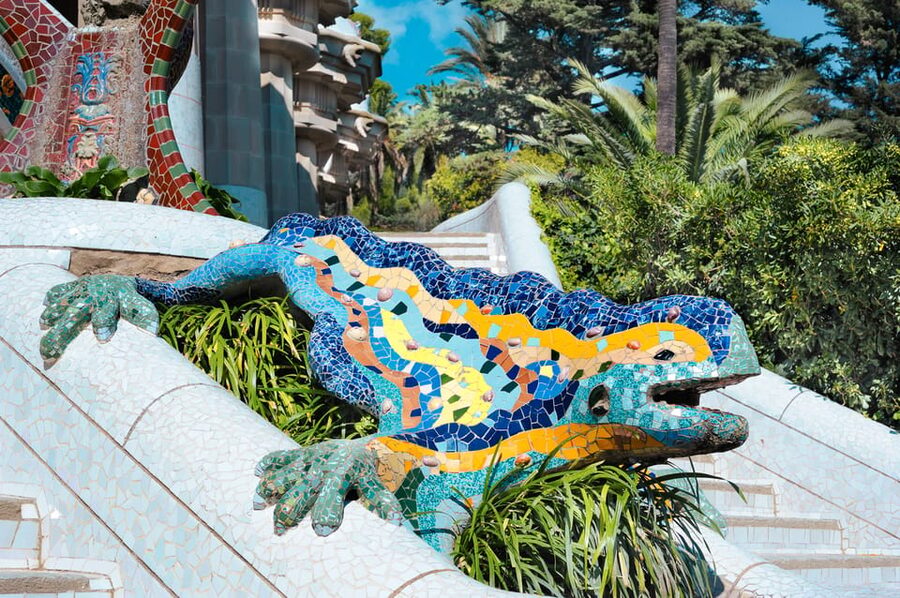 Barcelona: Park Güell Guided Tour & Priority Access - Should you book it?