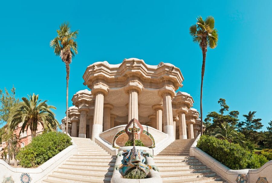Barcelona: Park Güell Guided Tour & Priority Access - The Monumental Zone and Gaudí’s unusual design
