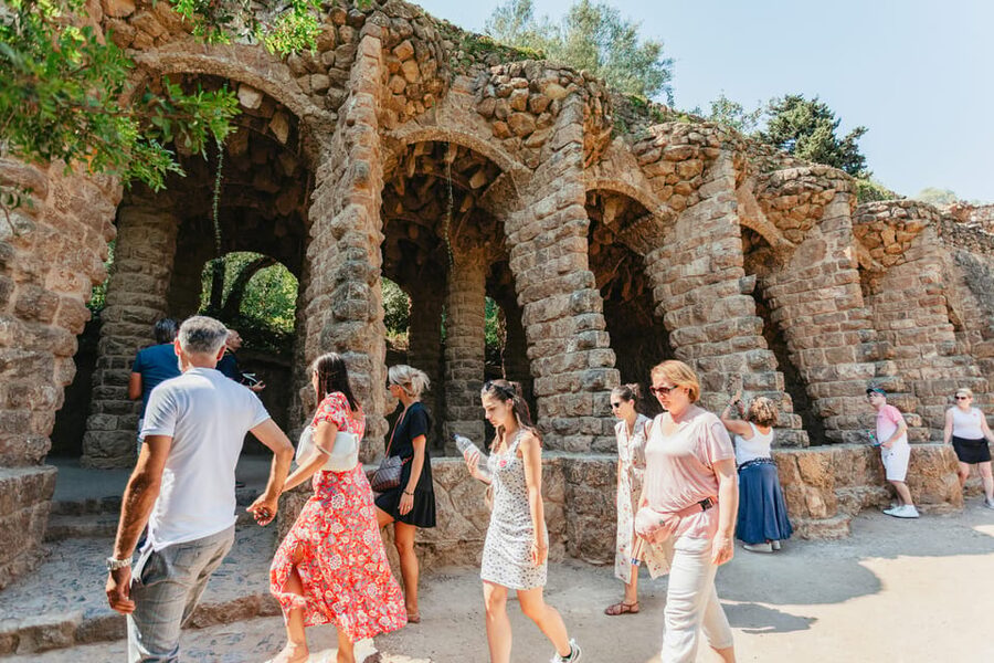 Barcelona: Park Güell Guided Tour & Priority Access - What happens after the one-hour guided visit