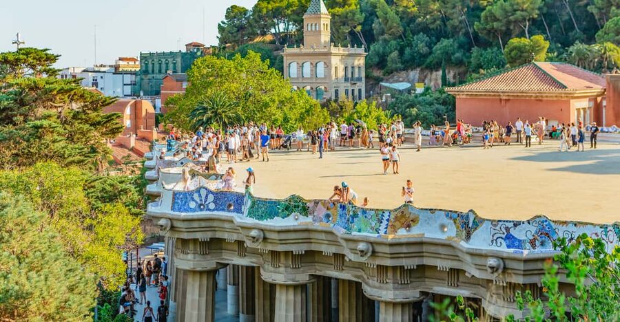 Barcelona: Park Güell Guided Tour & Priority Access - Meeting at Ctra. del Carmel, 23