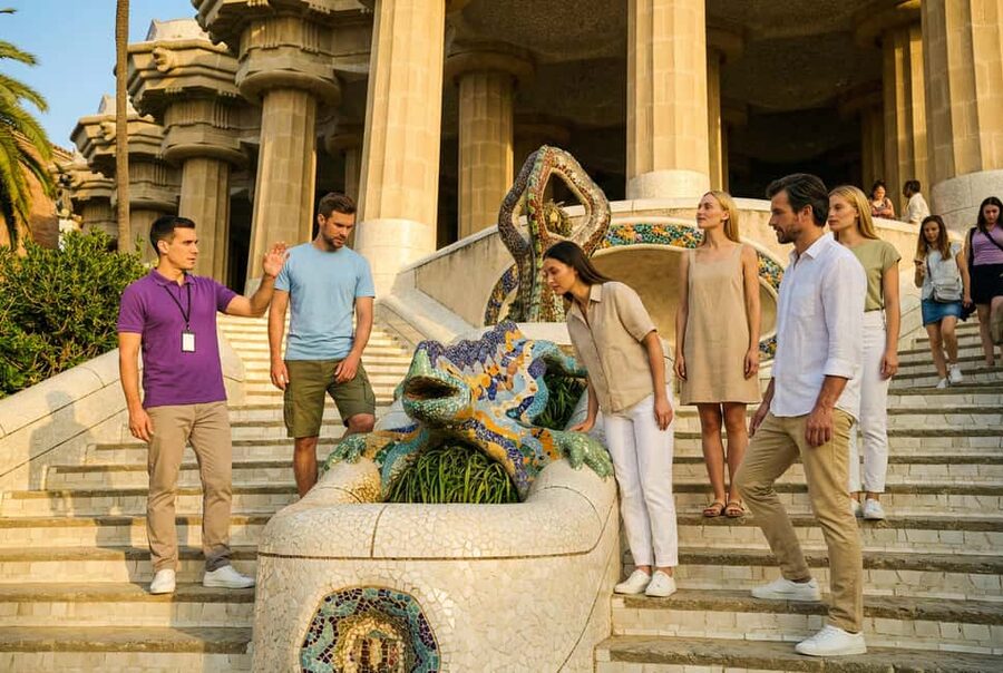 Barcelona: Park Güell Guided Tour with Fast-Track Ticket - The Hypostyle Room and its stone forest
