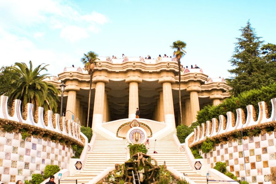 Barcelona: Park Güell & La Sagrada Familia Tickets and Tour - Starting at Park Güell