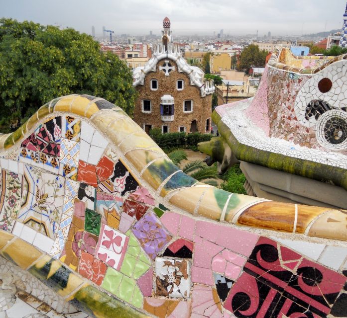 Barcelona: Park Güell & Sagrada Familia Guided Tour - Starting near Sagrada Familia at 1:00 PM