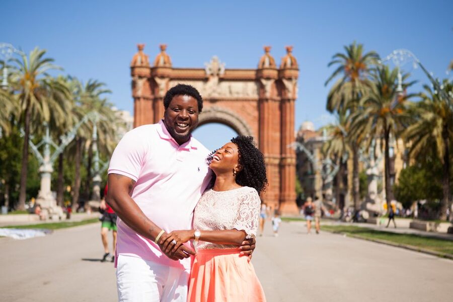 Barcelona: Photoshoot Tour Old Town - The people behind the camera