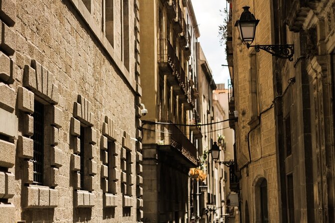 Barcelona Private Food Tour: Tapas, Paella & 8+ Food Tastings - Mercat de Santa Caterina and the El Born food scene