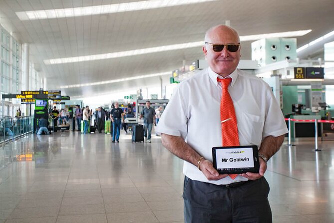 Barcelona Private Transfer from City Centre to Cruise Terminal - The most important issue: finding the driver