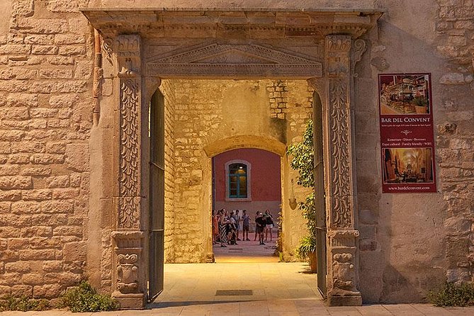 Barcelona's Dark History Night Tour - Walking into Barcelona’s darker past
