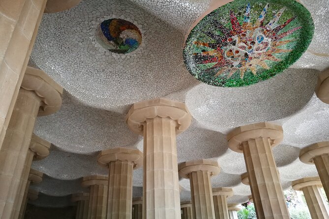 Barcelona Sagrada Familia and Guell Park drink and tapa - Is $465.79 per person reasonable?