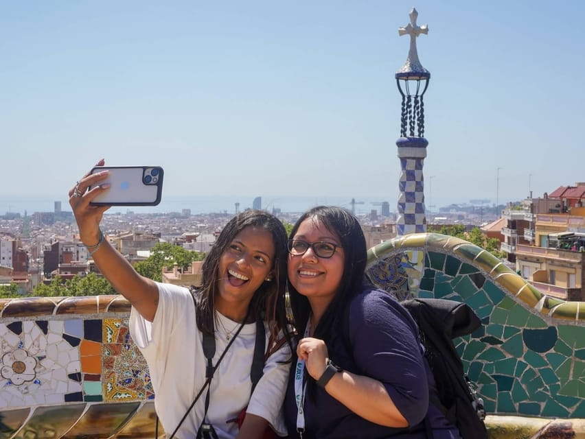 Barcelona: Sagrada Familia and Park Güell Tour - Getting from Park Güell to the Sagrada Familia