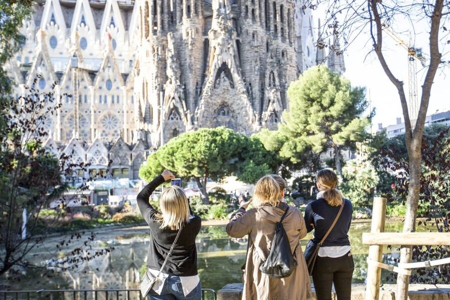Barcelona: Sagrada Familia Guided Tour with Tower Access - The façades outside: stone stories in two styles