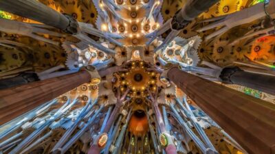 Barcelona & Sagrada Familia Half-Day Tour with Hotel Pickup
