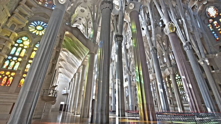 Barcelona & Sagrada Familia Half-Day Tour with Hotel Pickup - Eixample, Hospital de Sant Pau, and the Modernist city