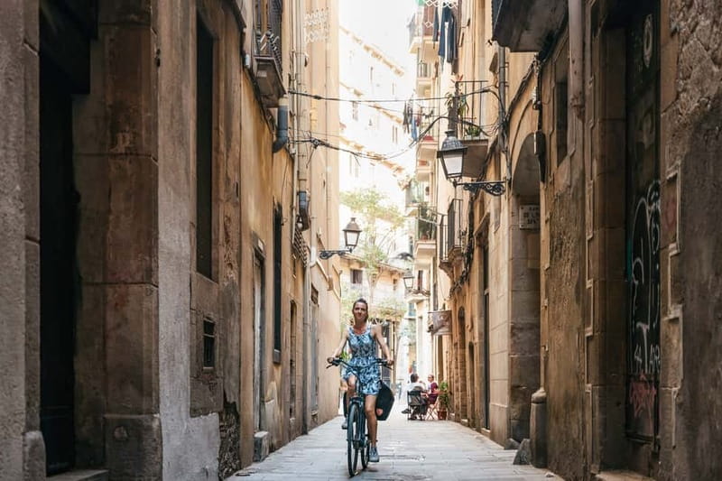 Barcelona: Sagrada Familia or Coastal City Sights by eBike - Ciutadella Park and the Olympic waterfront