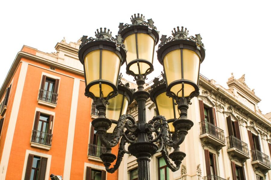 Barcelona: Sagrada Familia, Park Güell and Old Town Tour - Montjuïc Hill and the 1992 Olympic sites