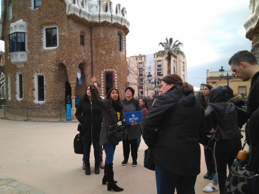 Barcelona: Sagrada Familia & Park Güell Guided Tour & Ticket - Starting at Sagrada Familia