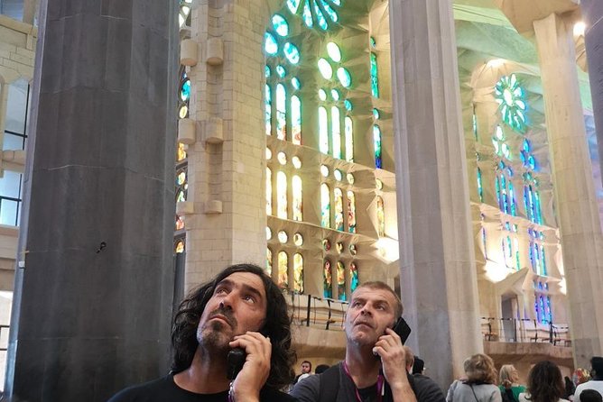 Barcelona: Sagrada Familia, Park Guell & Tapas Private Tour - Plaça Reial, La Boqueria, and Barcelona’s old quarter