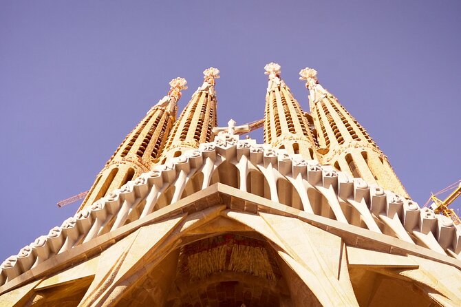 Barcelona: Sagrada Familia Skip-the-Line Guided Tour and Tickets - Meeting at Carrer de Mallorca 418