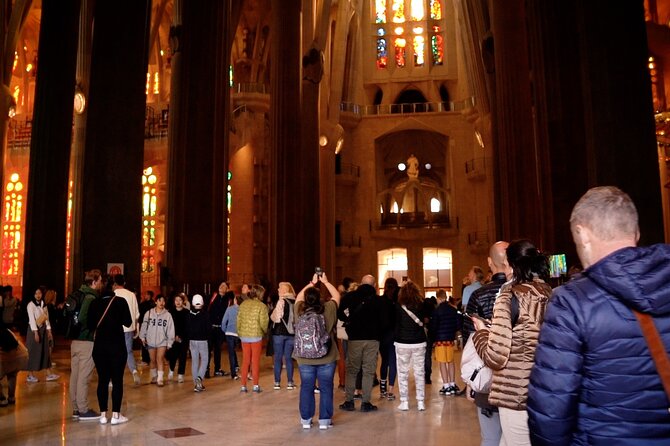 Barcelona: Sagrada Familia Skip-the-Line Guided Tour and Tickets - Inside Gaudí’s basilica