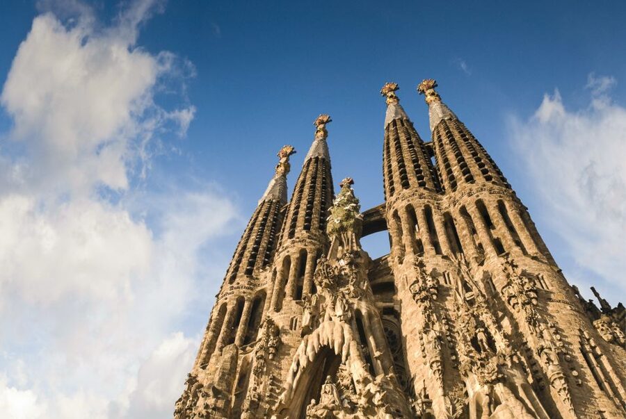 Barcelona: Sagrada Familia Skip The Line Insider Guided Tour - Key points to know before booking