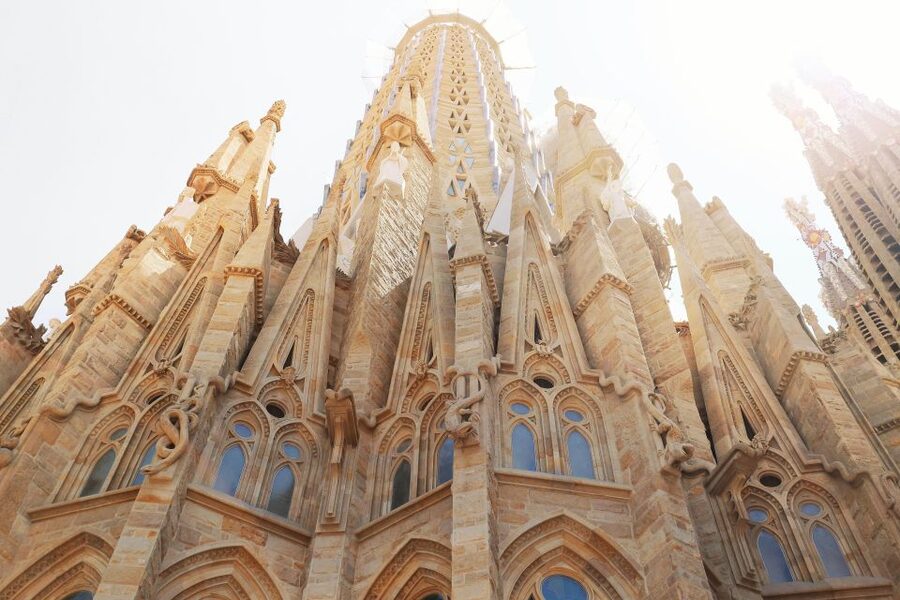 Barcelona: Sagrada Familia Small Group Guided Tour - Key points before you book