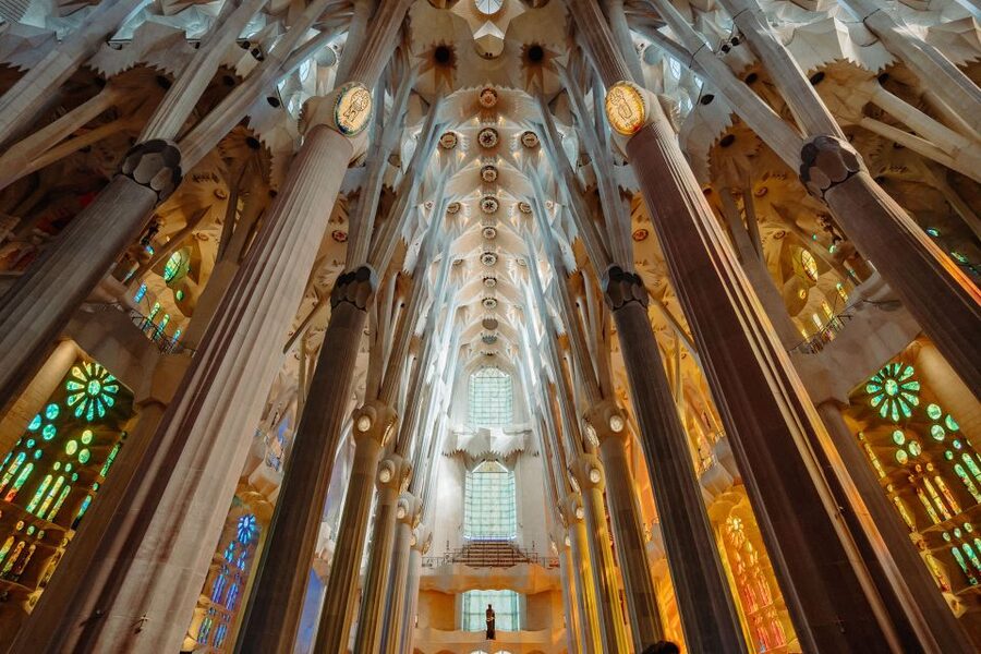 Barcelona: Sagrada Familia Tour w/Skip-the-Line Entry Ticket - Seeing the facades before you enter