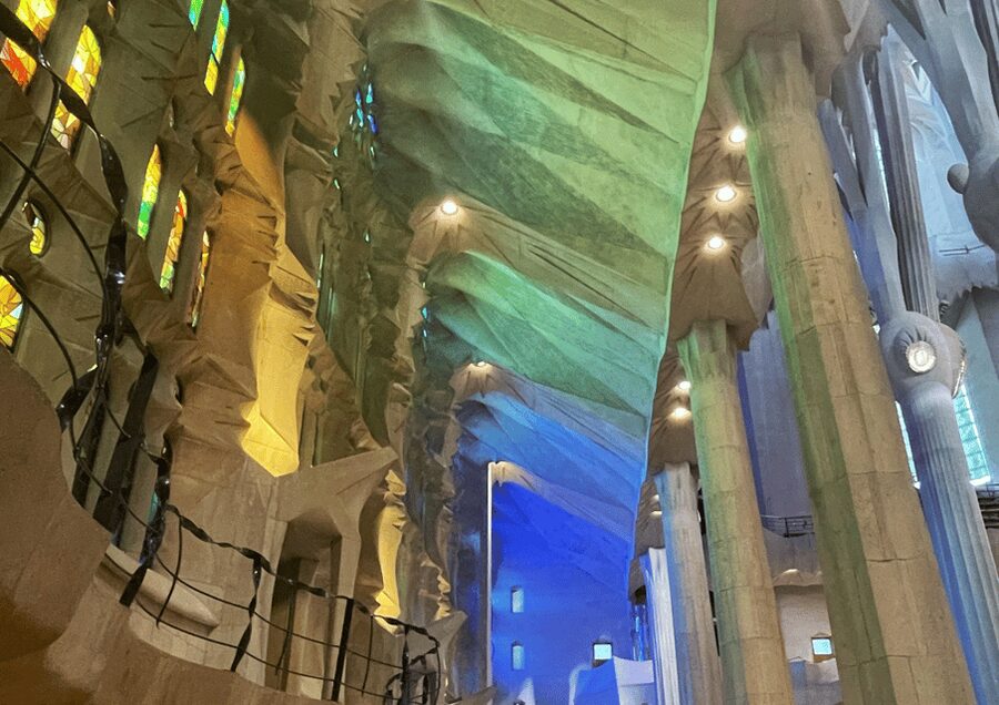 Barcelona: Sagrada Familia Tour with Optional Extras - Two hours on the Barcelona coast