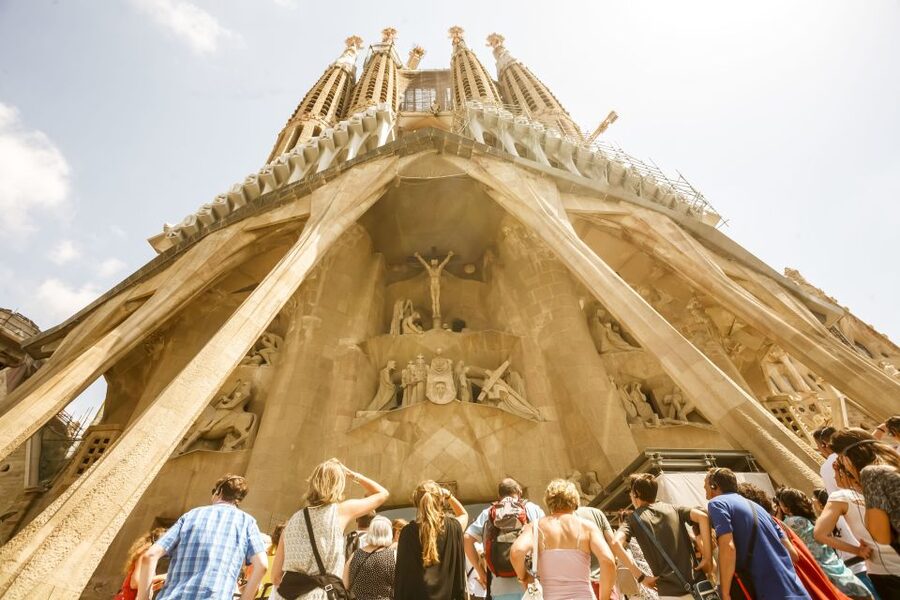 Barcelona: Sagrada Familia Tour with Optional Tower Access - Who will enjoy this tour most?