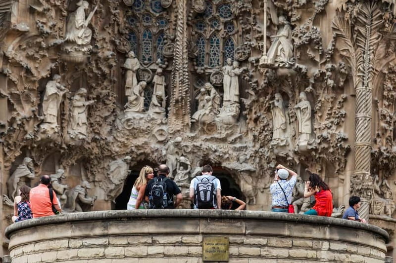 Barcelona: Sagrada Familia Tour with Skip-the-Line Access - Should you book the Sagrada Familia tour?