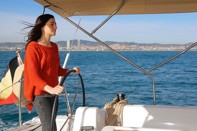 Barcelona Sailing: Light Snacks & Open Bar with Private Option - What This Barcelona Sailing Trip Is Really Like