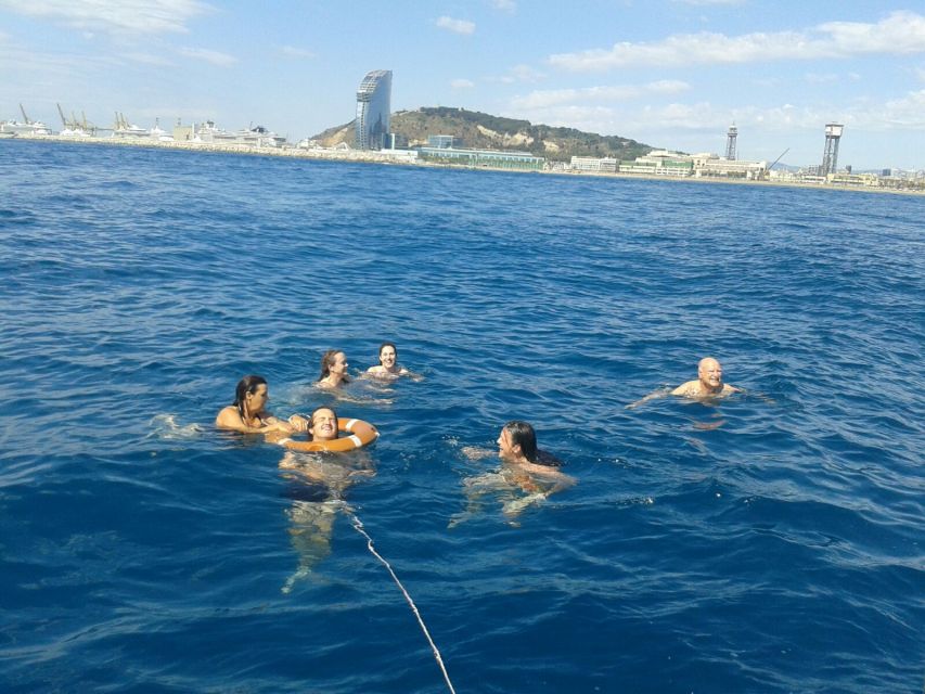 Barcelona: Sailing Tour with Vermouth and Drinks - Who will enjoy this most