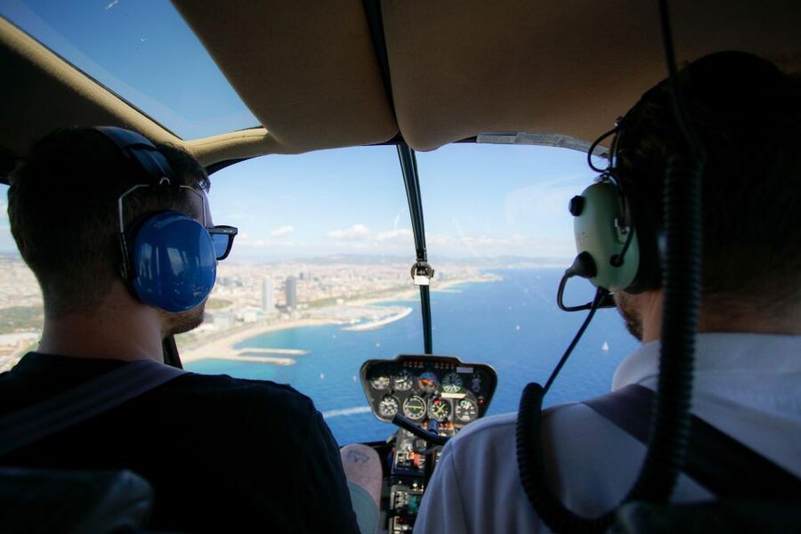 Barcelona: Scenic Helicopter Flight - Choosing the 10 or 12-minute city flight