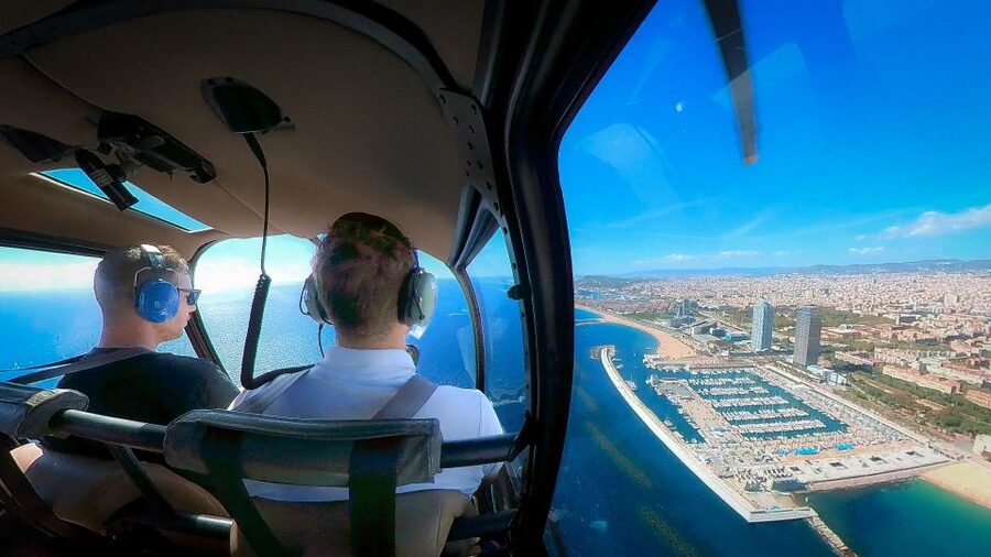 Barcelona: Scenic Helicopter Flight - The 40-minute private flight to Montserrat