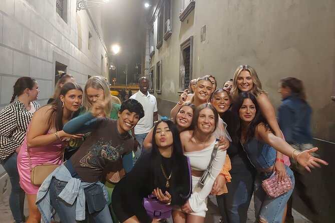 Barcelona speakeasy tapas pub crawl with hidden bars - Finding the hidden speakeasy