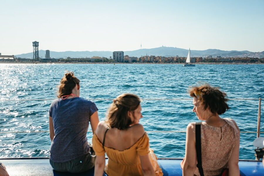 Barcelona: Sunset Catamaran Cruise with Live Music - Best Seasons and What to Wear