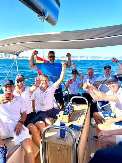 Barcelona: Sunset or Afternoon Yacht Cruise with Drinks - What the 52-foot yacht feels like underway