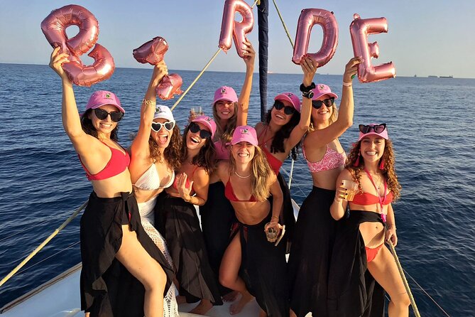 Barcelona Sunset Sailing Cruise from Port Olímpic with Open Bar - The sunset question: beautiful, but check the clock