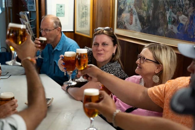 Barcelona: Tapas and Drinks Tour of Old Town - Barcelona Cathedral and the final vermouth cellar