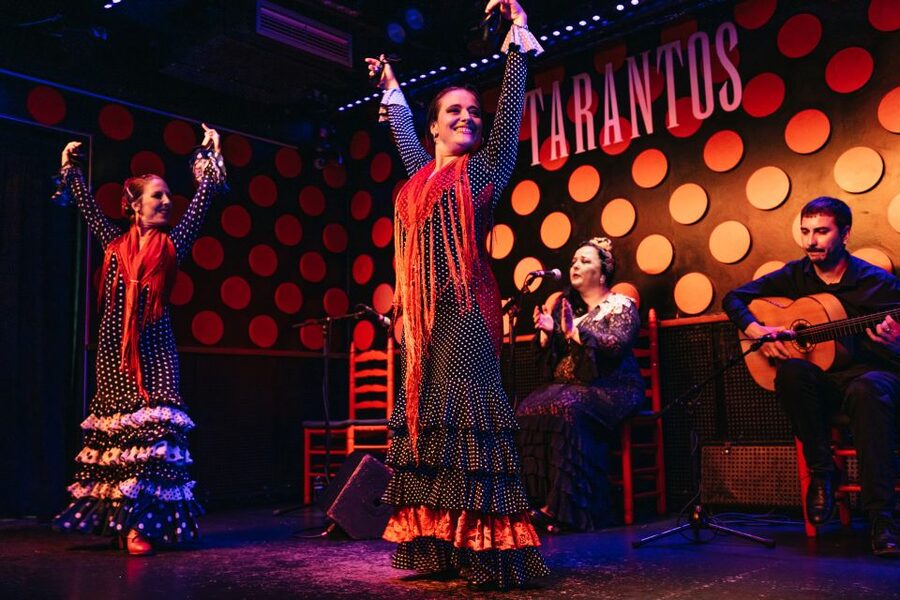 Barcelona: Tapas and Flamenco Experience - Small details that make the night easier