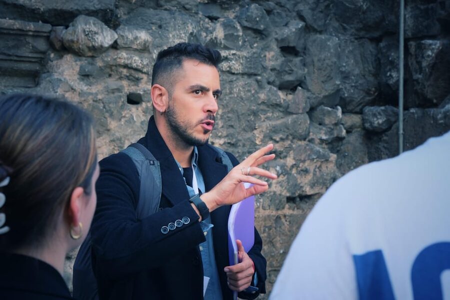 Barcelona: The Spanish Civil War Historical Walking Tour - Starting at Plaça de Catalunya