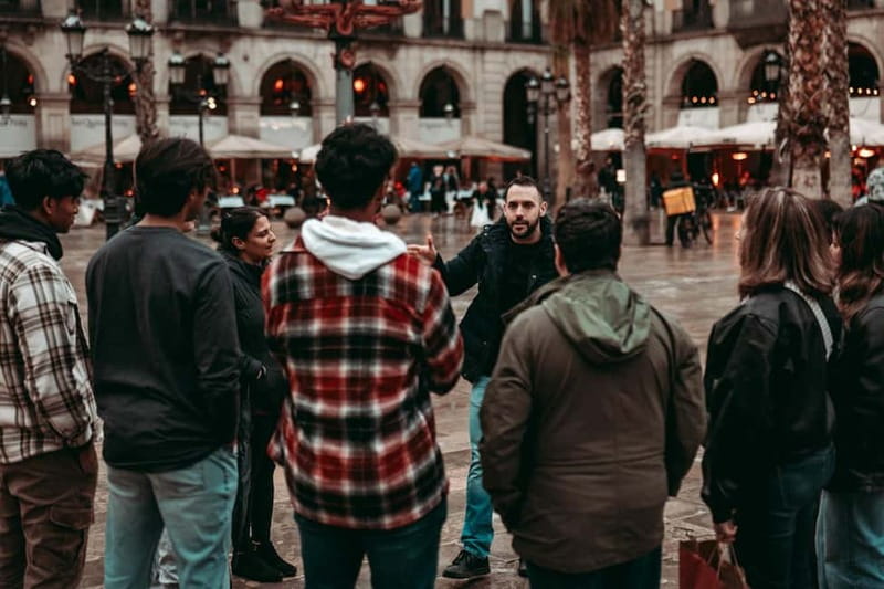 Barcelona: Tipsy Tapas & History Tour in the Gothic Quarter - Key points to know before booking