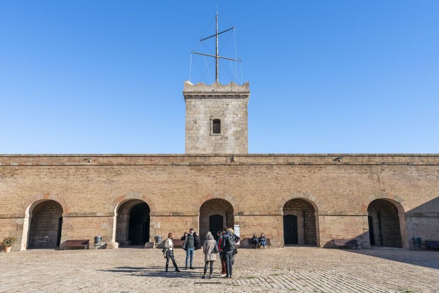 Barcelona: Walking tour with Montjuic Castle & Cable Car - What $64 includes and what it does not