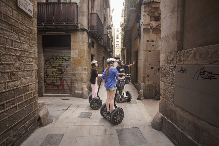 Barcelona: Welcome to Barcelona Segway Tour - Why a Segway works well in Barcelona