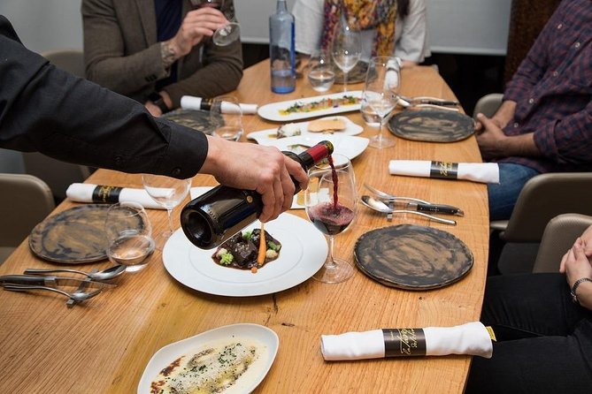 Barcelona Wine and Gourmet Tapas Tour - Reading Eixample through food and architecture