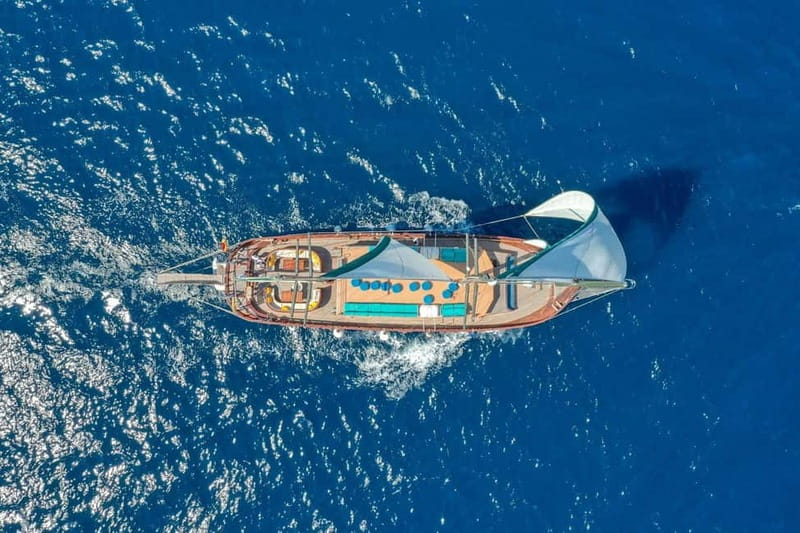 Barcelona: Wooden Boat Sailing with Tapa and Welcome Drink - The tapa and welcome drink