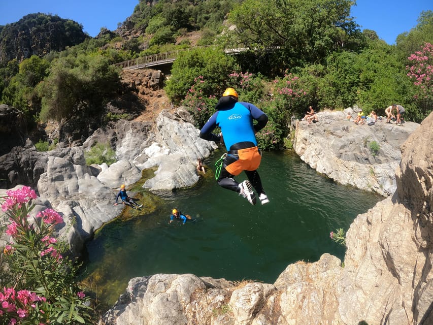 Benahavís: Canyoning Guided Tour at Guadalmina River - Five things to know before entering the river