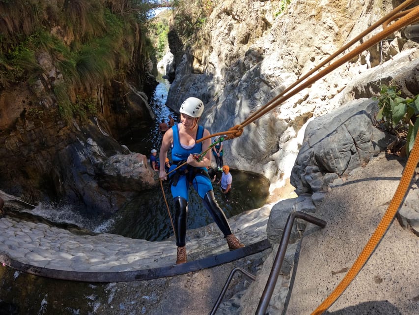Benahavís: Canyoning Guided Tour at Guadalmina River - Choosing the best time for the Guadalmina River