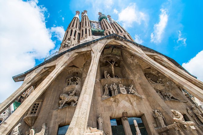 Best of Barcelona Guided Tour with Port or Hotel Pick up - Port Olímpic and the seafront
