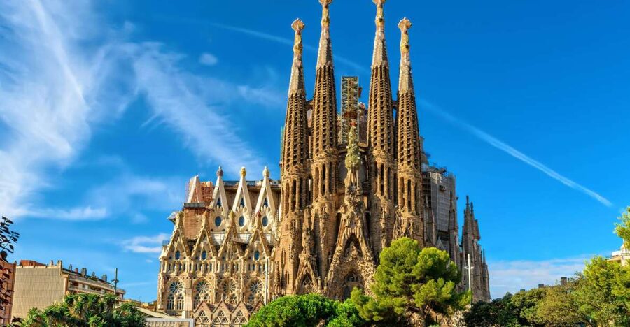 Best of Barcelona: Sagrada Familia & Park Guell with Pickup - Five things to know before booking