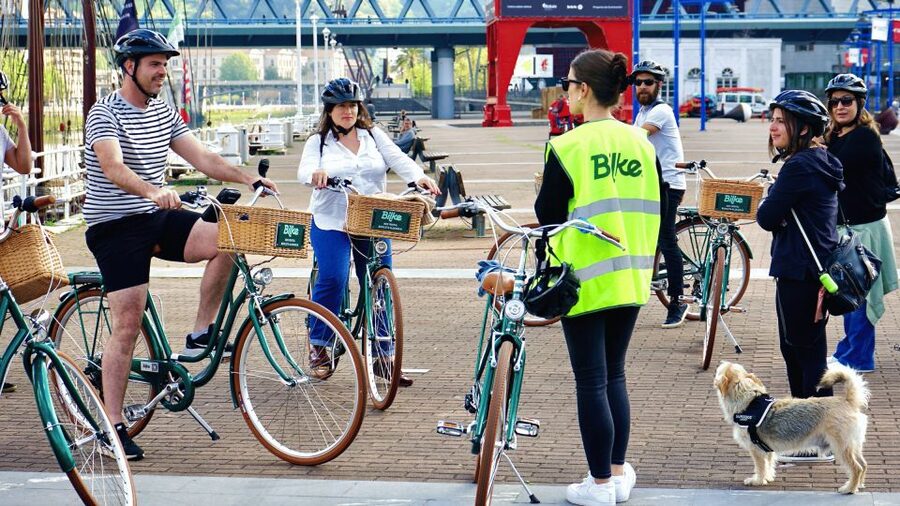 Bilbao: City Highlights Guided Bike Tour - Bikes, comfort, and practical limits